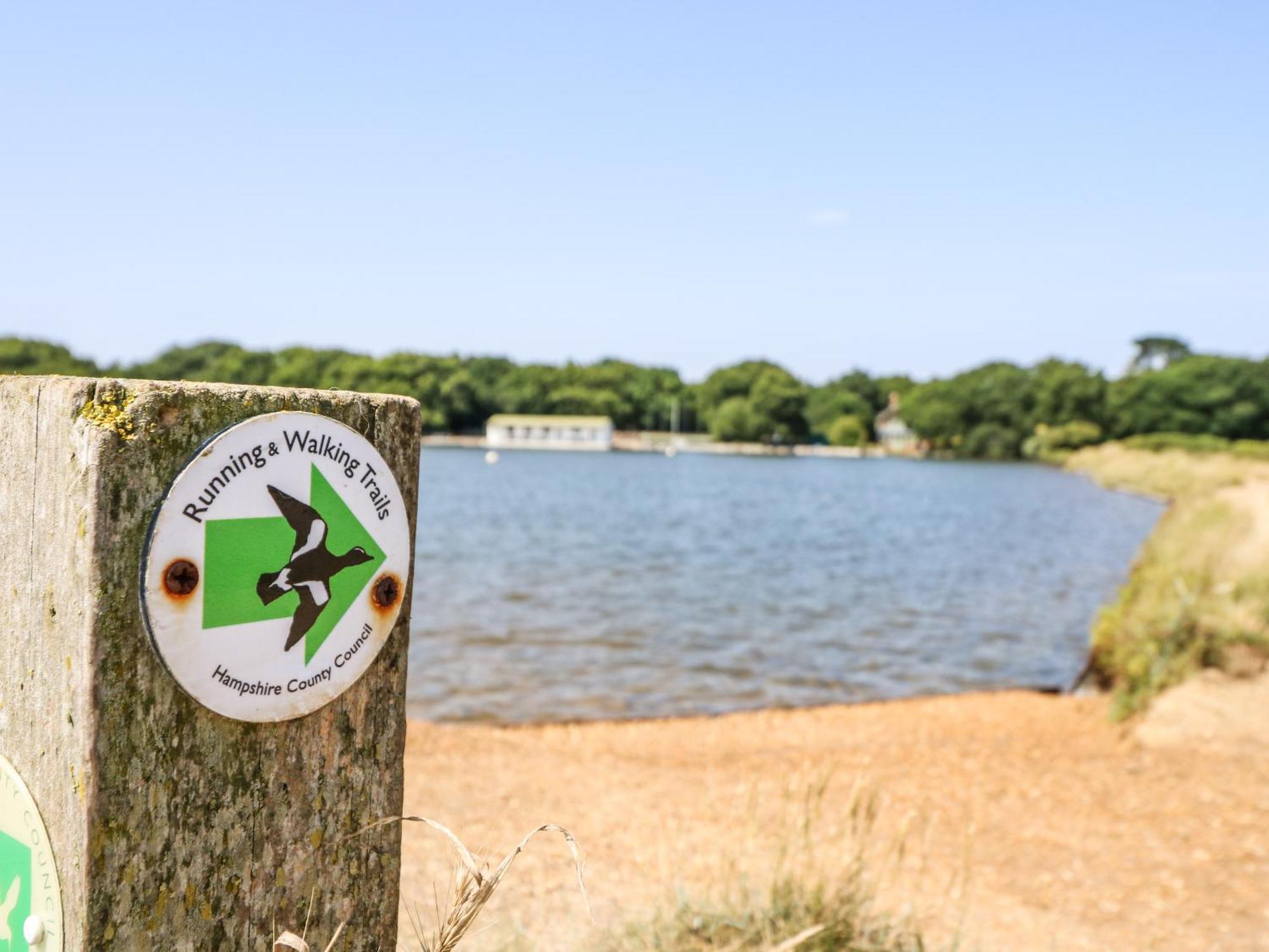 Lymington Lodge Exteriér fotografie